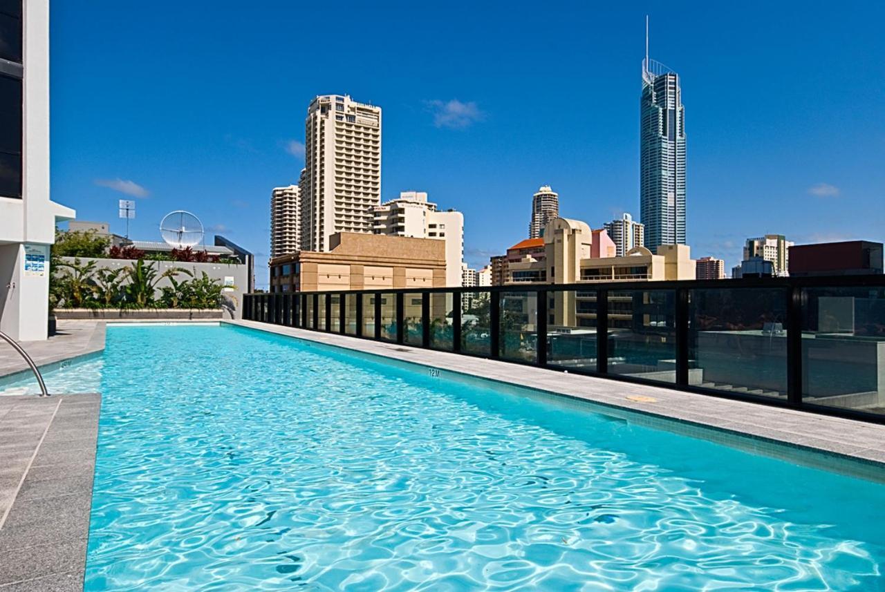 Circle On Cavill - 2 Bedroom Hinterland Apartments In The Heart Of Surfers Paradise Gold Coast Eksteriør bilde